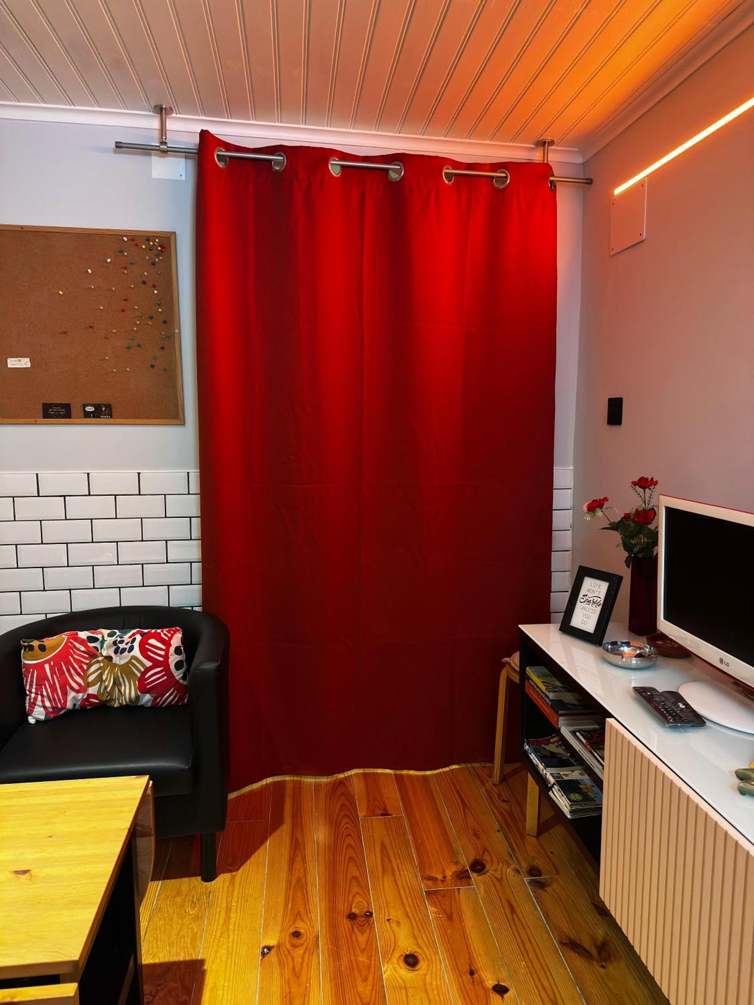 Lisbon Underground Apartment ภายนอก รูปภาพ